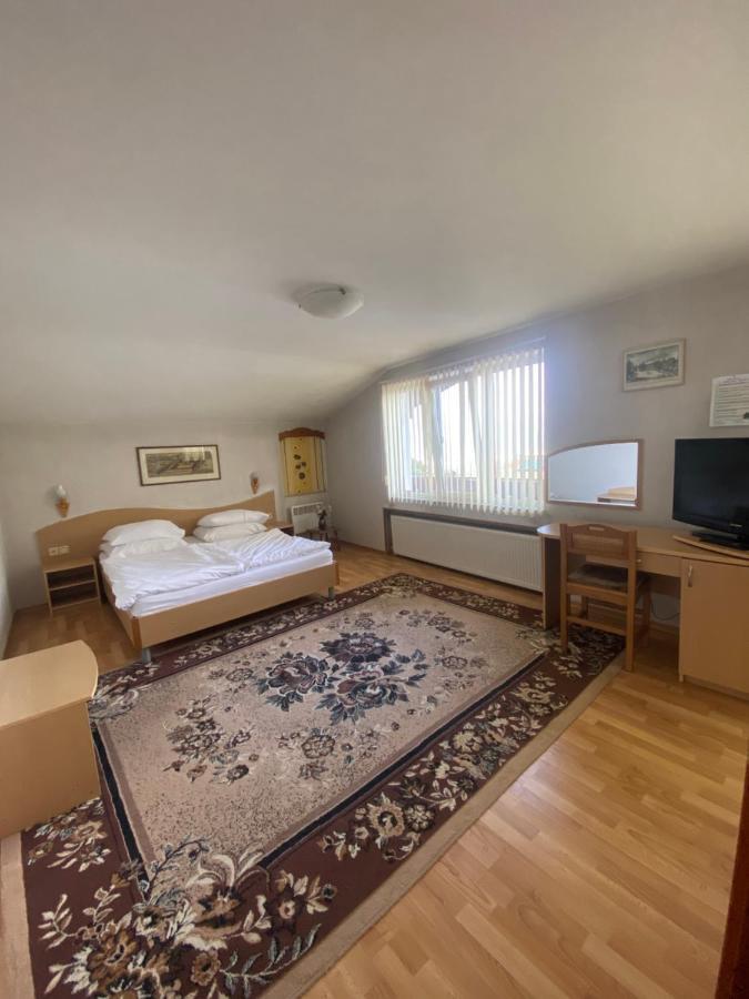 סופיה Family Hotel Zdravets מראה חיצוני תמונה